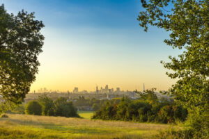 The,City,Of,London,Cityscape,At,Sunrise,With,Early,Morning